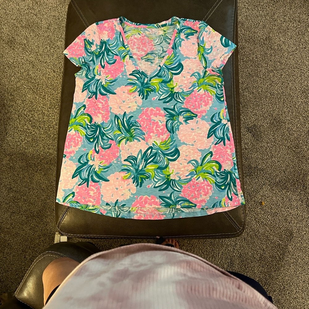 Floral V-Neck Short Sleeve Tee